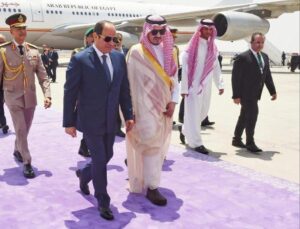 الرئيس المصري عبد الفتاح السيسي يصل إلى جدة